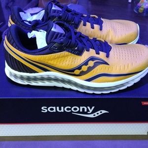 Saucony 9.5 sneakers kinvara 11